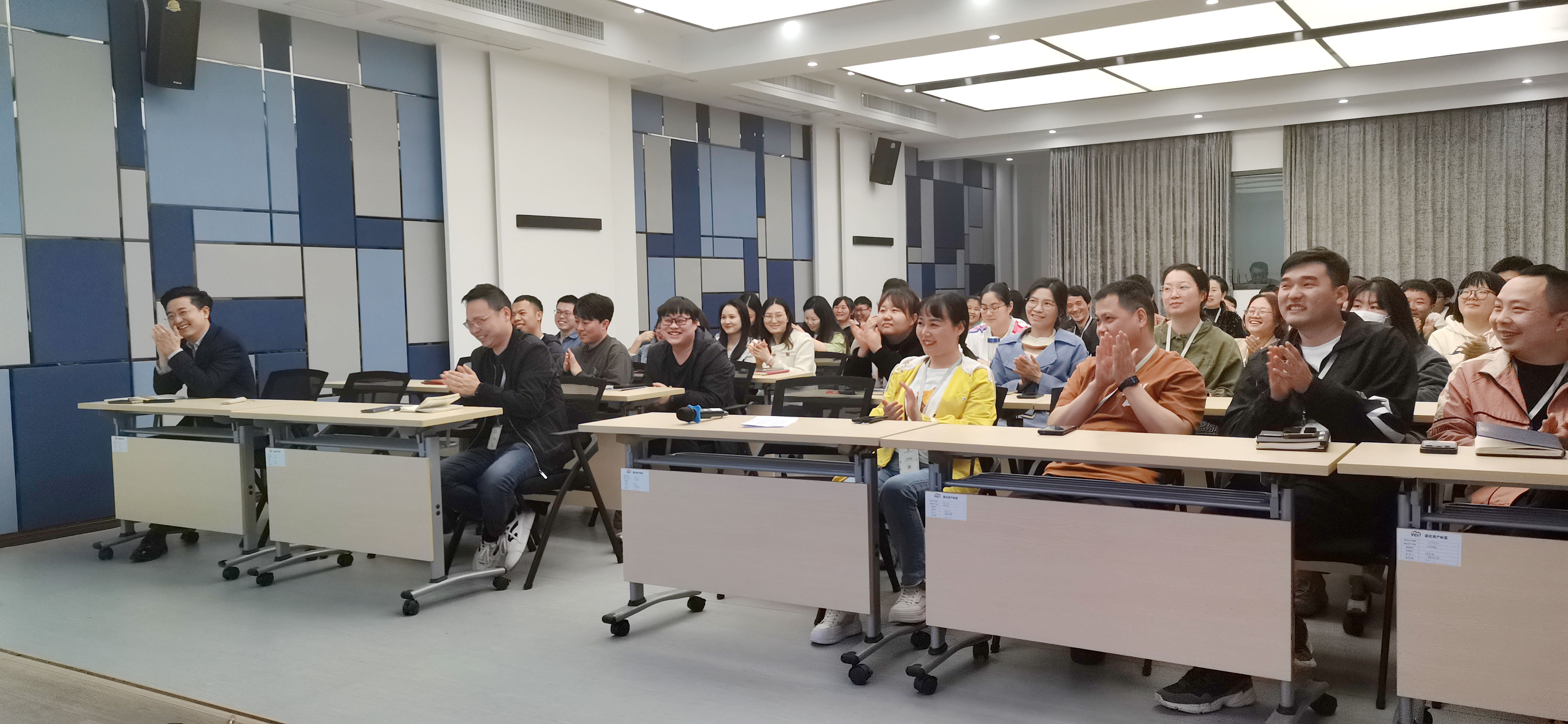 纳新科技第一季度总结会暨第二季度动员会圆满召开1